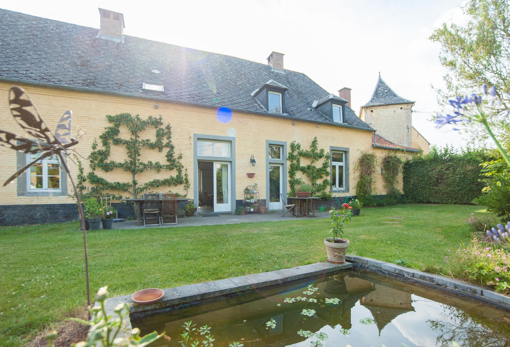 B&B Cense De La Tour Nil Saint-Vincent Exteriér fotografie
